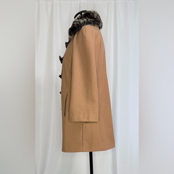 Anthropologie Elevenses Wool Blend Jacket Tan Coat with Faux Fur Collar Size 8 - Picture 3 of 10